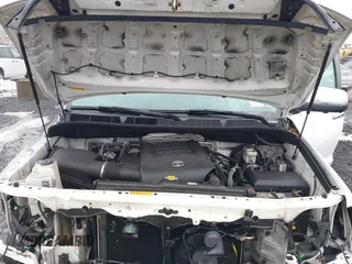 2016 Toyota Sequoia Limited with VIN 5TDJY5G18GS140071, listed as a IAAI auction lot 41570590 with 76,774 mi miles. Bid and sale history available at carsss.com. Image 10.