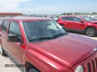 2016 Jeep Patriot Latitude with VIN 1C4NJPFB0GD527172, listed as a IAAI auction lot 42440983 with 66,836 mi miles and . Bid and sale history available at DreamBid. Image 6.