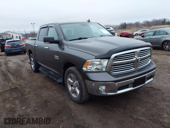 2018 Ram 1500 Big Horn z VIN 3C6RR7LG2JG235342, wystawiony jako IAAI lot #41475568 z przebiegiem 103 804 mil mil oraz . Historia ofert i sprzedaży dostępna na DreamBid. Obrazek 1.