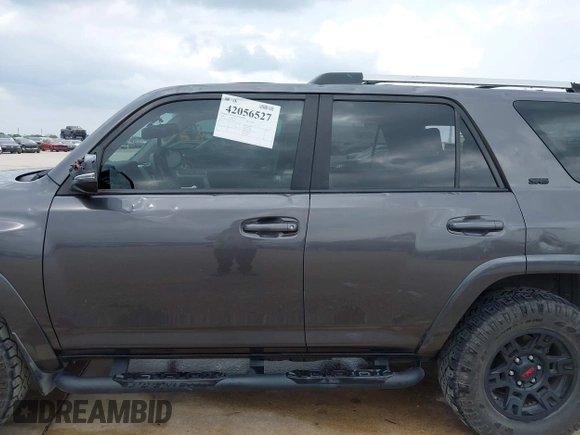 2020 Toyota 4Runner SR5 with VIN JTEZU5JR0L5214205, listed as a IAAI auction lot 42056527 with 159,814 mi miles and . Bid and sale history available at DreamBid. Image 14.