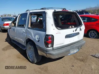 2000 Ford Explorer XLT с VIN 1FMZU63P8YZB84601, выставлен на аукционе IAAI как лот 41340435 с пробегом 132 511 миль миль и . История ставок и продаж доступна на DreamBid. Изображение 3.