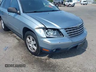 2006 Chrysler Pacifica Touring z VIN 2A4GM68406R888383, wystawiony jako IAAI lot #42593565 z przebiegiem 204 470 mil mil oraz . Historia ofert i sprzedaży dostępna na DreamBid. Obrazek 6.