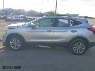2017 Nissan Rogue Sport SV with VIN JN1BJ1CP8HW036325, listed as a IAAI auction lot 41334951 with 255,527 mi miles. Bid and sale history available at carsss.com. Image 15.