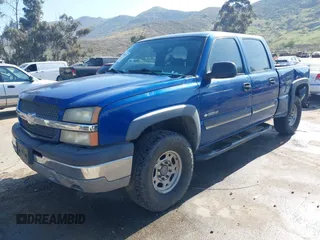 2003 Chevrolet Silverado 1500HD LS with VIN 1GCGK13U03F218776, listed as a IAAI auction lot 41993253 with 289,854 mi miles and . Bid and sale history available at DreamBid. Image 2.