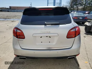 2014 Porsche Cayenne S z VIN WP1AB2A2XELA56817, wystawiony jako Copart lot #53889435 z przebiegiem Nie podano mil oraz Tytuł czysty. Historia ofert i sprzedaży dostępna na DreamBid. Obrazek 6.
