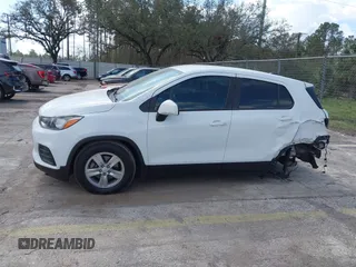 2021 Chevrolet Trax LS with VIN KL7CJKSB2MB323395, listed as a IAAI auction lot 41548740 with 85,999 mi miles. Bid and sale history available at carsss.com. Image 14.
