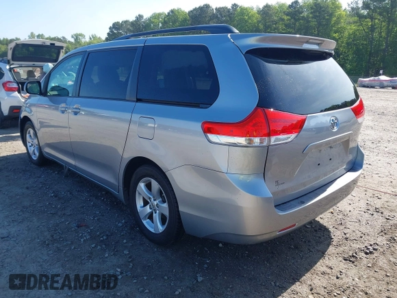 2012 Toyota Sienna LE AAS с VIN 5TDKK3DC5CS207090, выставлен на аукционе IAAI как лот 42100711 с пробегом 139 638 миль миль и . История ставок и продаж доступна на DreamBid. Изображение 3.