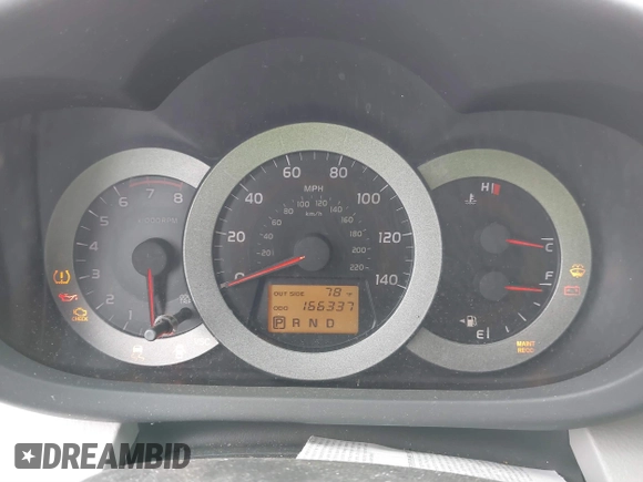 2006 Toyota RAV4 with VIN JTMZD33V666006105, listed as a IAAI auction lot 41820520 with 166,337 mi miles. Bid and sale history available at carsss.com. Image 7.