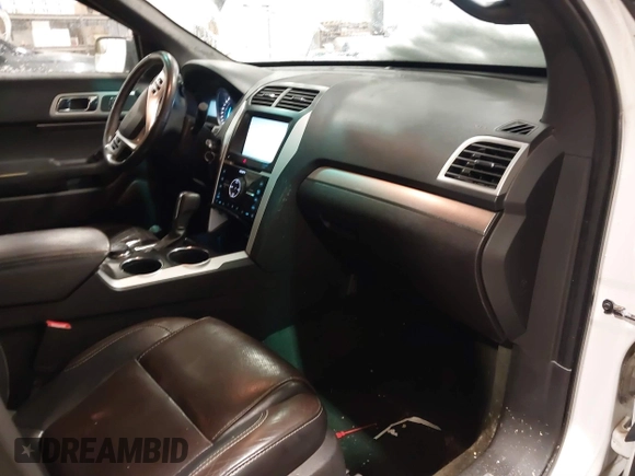 2013 Ford Explorer Sport with VIN 1FM5K8GT2DGC24829, listed as a IAAI auction lot 41722533 with 124,240 mi miles and . Bid and sale history available at carsss.com. Image 5.