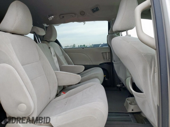 2016 Toyota Sienna LE AAS z VIN 5TDKK3DC4GS708297, wystawiony jako Copart lot #60711545 z przebiegiem 106 393 mil mil oraz Szkoda całkowita • Salvage title. Historia ofert i sprzedaży dostępna na DreamBid. Obrazek 11.