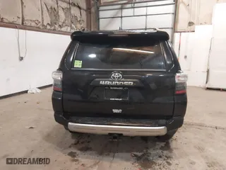 2017 Toyota 4Runner SR5 with VIN JTEBU5JR8H5421711, listed as a IAAI auction lot 41731575 with 87,356 mi miles. Bid and sale history available at carsss.com. Image 17.
