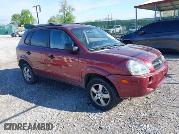 2008 Hyundai Tucson GLS with VIN KM8JM12B88U710566, listed as a IAAI auction lot 42132033 with 215,442 mi miles. Bid and sale history available at carsss.com. Image 1.