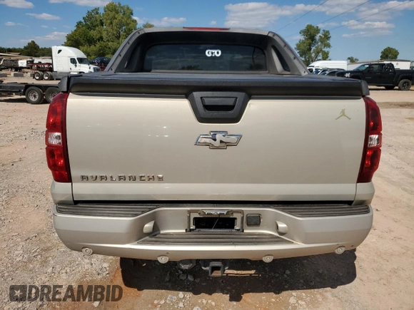 2007 Chevrolet Avalanche LT w/2LT with VIN 3GNEC12J87G175778, listed as a Copart auction lot 72176374 with 218,302 mi miles and Salvage Title. Bid and sale history available at carsss.com. Image 6.