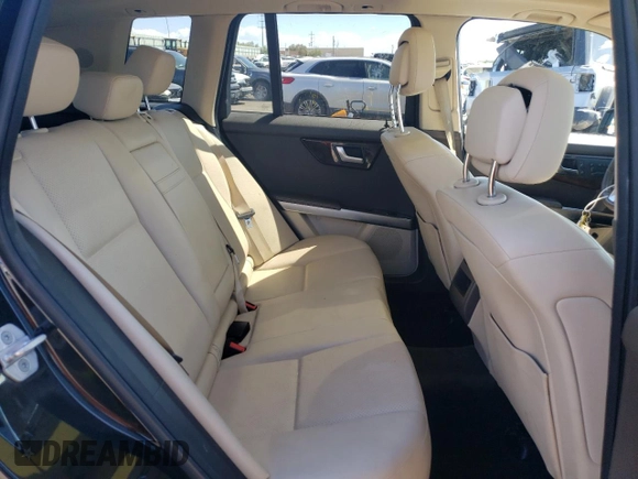 2015 Mercedes-Benz GLK with VIN WDCGG5HB1FG427727, listed as a Copart auction lot 67958104 with 81,622 mi miles and Salvage Title. Bid and sale history available at carsss.com. Image 12.