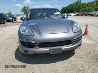 2012 Porsche Cayenne S с VIN WP1AB2A23CLA44604, выставлен на аукционе Copart как лот 58146455 с пробегом 370 299 миль миль и Списание • Salvage title. История ставок и продаж доступна на DreamBid. Изображение 5.