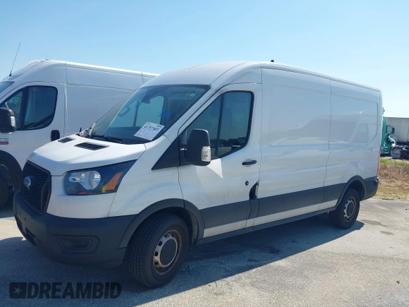 2022 Ford Transit z VIN 1FTYE1C84NKA19903, wystawiony jako IAAI lot #41757403 z przebiegiem 132 991 mil mil oraz . Historia ofert i sprzedaży dostępna na DreamBid. Obrazek 2.