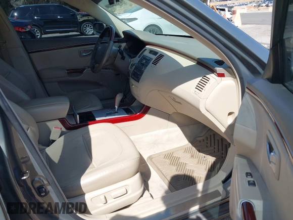 2006 Hyundai Azera SE with VIN KMHFC46F76A100535, listed as a IAAI auction lot 41969960 with 91,131 mi miles and . Bid and sale history available at DreamBid. Image 5.