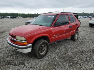 2004 Chevrolet Blazer LS z VIN 1GNDT13X04K130448, wystawiony jako Copart lot #56332585 z przebiegiem Nie podano mil oraz Szkoda całkowita • Salvage title. Historia ofert i sprzedaży dostępna na DreamBid. Obrazek 1.