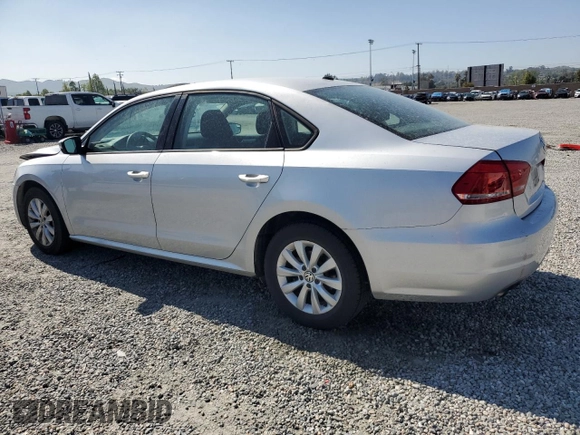 2013 Volkswagen Passat Wolfsburg Edition z VIN 1VWAH7A31DC027577, wystawiony jako Copart lot #54858125 z przebiegiem 88 685 mil mil oraz Szkoda całkowita • Salvage title. Historia ofert i sprzedaży dostępna na DreamBid. Obrazek 2.