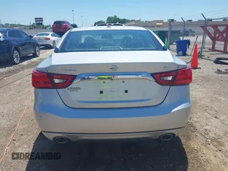 2016 Nissan Maxima SV z VIN 1N4AA6AP4GC434730, wystawiony jako IAAI lot #42231308 z przebiegiem 42 239 mil mil oraz . Historia ofert i sprzedaży dostępna na DreamBid. Obrazek 16.