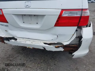2006 Honda Odyssey EX with VIN 5FNRL384X6B433665, listed as a IAAI auction lot 42027622 with 215,990 mi miles and . Bid and sale history available at DreamBid. Image 6.