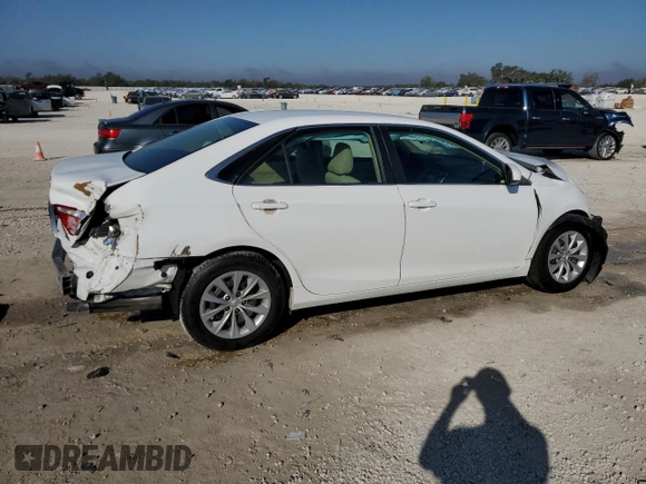 2016 Toyota Camry XLE with VIN 4T1BF1FK0GU999255, listed as a Copart auction lot 43945925 with 38,928 mi miles and Salvage Title. Bid and sale history available at DreamBid. Image 3.