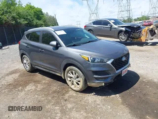 2019 Hyundai Tucson Value z VIN KM8J3CA48KU066849, wystawiony jako IAAI lot #42310360 z przebiegiem 36 423 mil mil oraz . Historia ofert i sprzedaży dostępna na DreamBid. Obrazek 1.