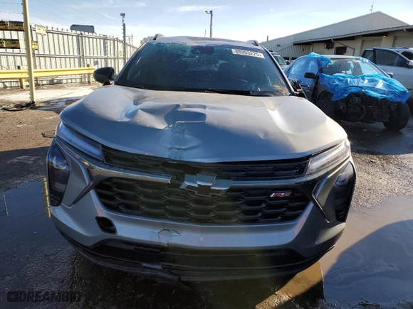 2025 Chevrolet Trax 2RS with VIN KL77LJEP4SC153531, listed as a Copart auction lot 88903225 with 290 mi miles and Salvage Title. Bid and sale history available at carsss.com. Image 5.