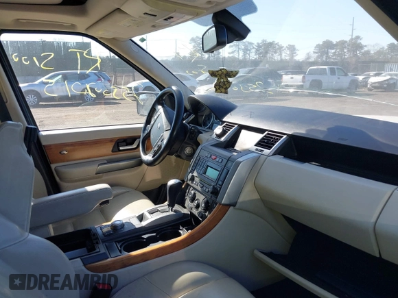 2007 Land Rover Range Rover Sport SC с VIN SALSH234X7A103516, выставлен на аукционе IAAI как лот 41683135 с пробегом Не указан миль и . История ставок и продаж доступна на DreamBid. Изображение 5.