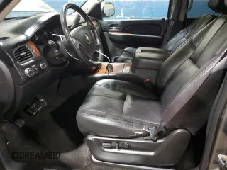 2007 Chevrolet Suburban LTZ with VIN 3GNFK16Y47G309457, listed as a Copart auction lot 88775185 with 185,056 mi miles and Clean Title. Bid and sale history available at DreamBid. Image 7.