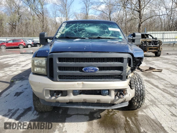 2004 Ford Excursion Eddie Bauer with VIN 1FMSU45P74ED41183, listed as a Copart auction lot 51973575 with 175,632 mi miles and Salvage Title. Bid and sale history available at DreamBid. Image 5.