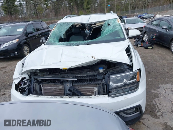 2019 Volkswagen Atlas SEL with VIN 1V2MR2CAXKC594264, listed as a IAAI auction lot 41872023 with 60,807 mi miles and . Bid and sale history available at DreamBid. Image 13.