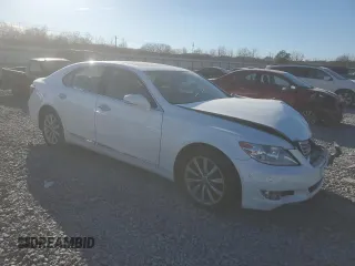 2011 Lexus LS 460 z VIN JTHCL5EF8B5011380, wystawiony jako Copart lot #47326435 z przebiegiem 86 313 mil mil oraz Szkoda całkowita • Salvage title. Historia ofert i sprzedaży dostępna na DreamBid. Obrazek 4.