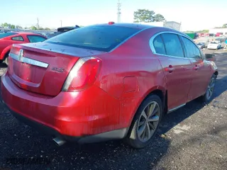 2010 Lincoln MKS with VIN 1LNHL9DR8AG613365, listed as a IAAI auction lot 42023869 with 1 mi miles. Bid and sale history available at carsss.com. Image 4.