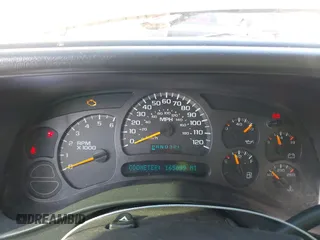 2003 Chevrolet Silverado 1500 with VIN 2GCEK19T431124042, listed as a IAAI auction lot 41252015 with 165,099 mi miles. Bid and sale history available at carsss.com. Image 7.
