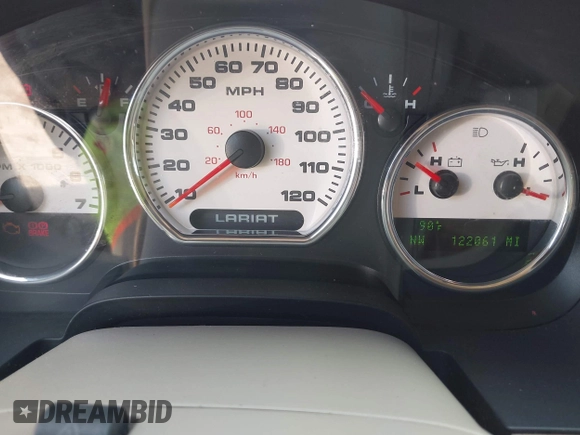2004 Ford F-150 XL z VIN 1FTPX12574NC21791, wystawiony jako IAAI lot #42304925 z przebiegiem 122 061 mil mil oraz . Historia ofert i sprzedaży dostępna na DreamBid. Obrazek 7.