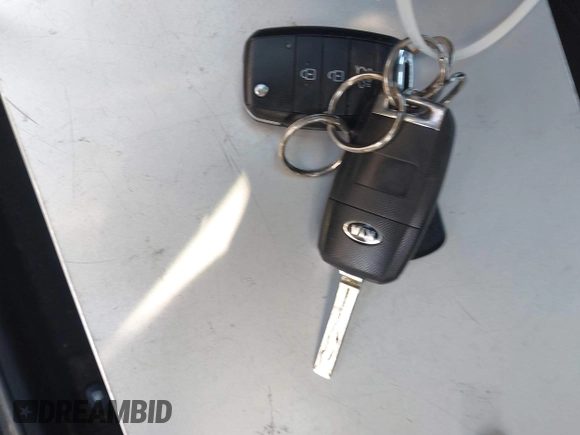2016 Kia Soul + with VIN KNDJP3A5XG7825735, listed as a IAAI auction lot 42110380 with 268,040 mi miles. Bid and sale history available at carsss.com. Image 11.