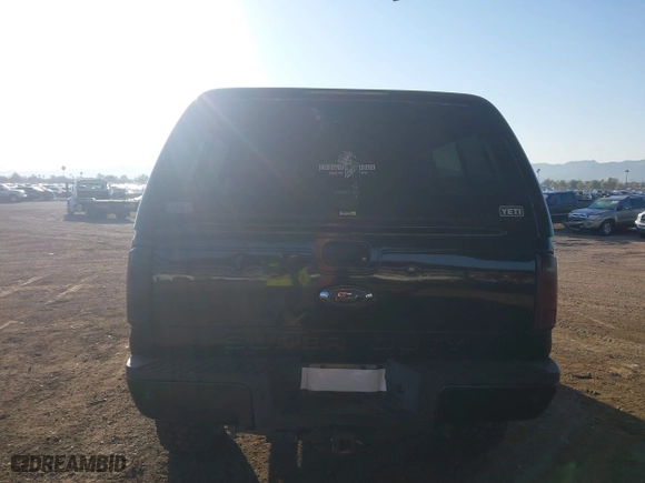 2015 Ford Super Duty F-250 SRW Lariat with VIN 1FT7W2BT6FEC13580, listed as a IAAI auction lot 41466639 with 196,761 mi miles. Bid and sale history available at carsss.com. Image 16.