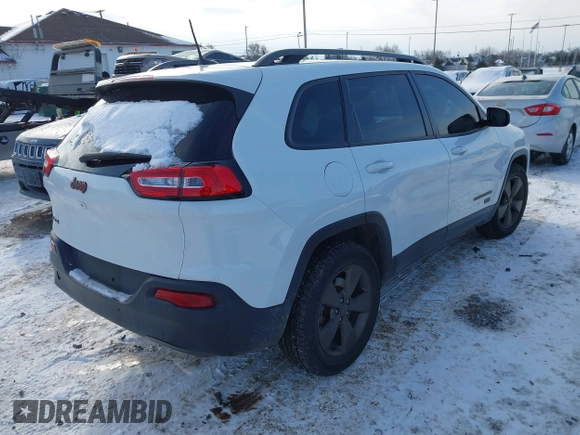 2016 Jeep Cherokee Latitude with VIN 1C4PJMCB7GW304109, listed as a IAAI auction lot 41330879 with 114,503 mi miles. Bid and sale history available at carsss.com. Image 4.