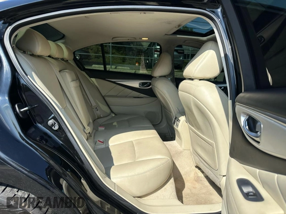 2020 Infiniti Q50 Luxe z VIN JN1EV7AP9LM200046, wystawiony jako Copart lot #65166585 z przebiegiem 78 173 mil mil oraz Czysty tytuł • Clean title. Historia ofert i sprzedaży dostępna na DreamBid. Obrazek 8.