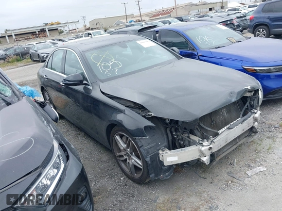 2018 Mercedes-Benz E 300 with VIN WDDZF4JB9JA481624, listed as a IAAI auction lot 41896382 with 96,246 mi miles and . Bid and sale history available at DreamBid. Image 1.