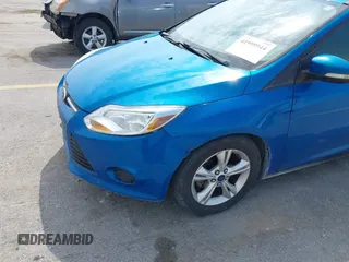 2013 Ford Focus SE with VIN 1FADP3K23DL352304, listed as a IAAI auction lot 41999944 with 106,559 mi miles. Bid and sale history available at carsss.com. Image 12.