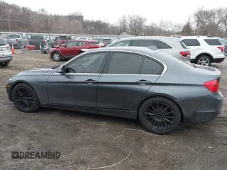 2013 BMW 3 Series 328i xDrive with VIN WBA3B5G50DNS02204, listed as a IAAI auction lot 41522572 with 1 mi miles. Bid and sale history available at carsss.com. Image 14.