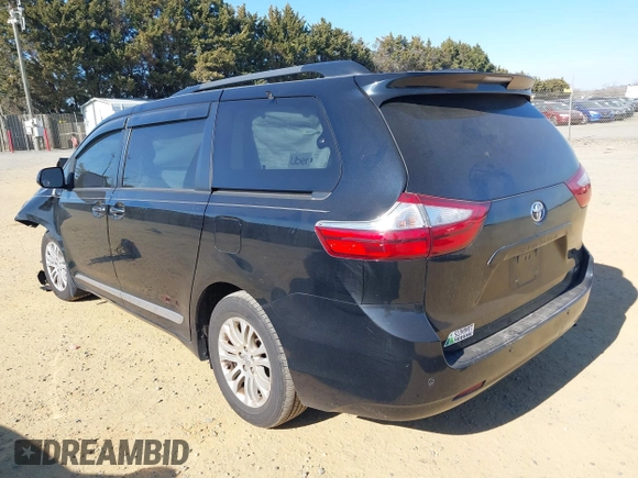 2016 Toyota Sienna XLE with VIN 5TDYK3DCXGS762035, listed as a IAAI auction lot 41664706 with 109,415 mi miles. Bid and sale history available at carsss.com. Image 3.