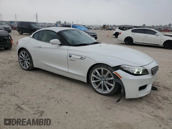2016 BMW Z4 sDrive35i z VIN WBALM7C52G5B60024, wystawiony jako Copart lot #49235955 z przebiegiem 16 673 mil mil oraz Szkoda całkowita • Salvage title. Historia ofert i sprzedaży dostępna na DreamBid. Obrazek 4.