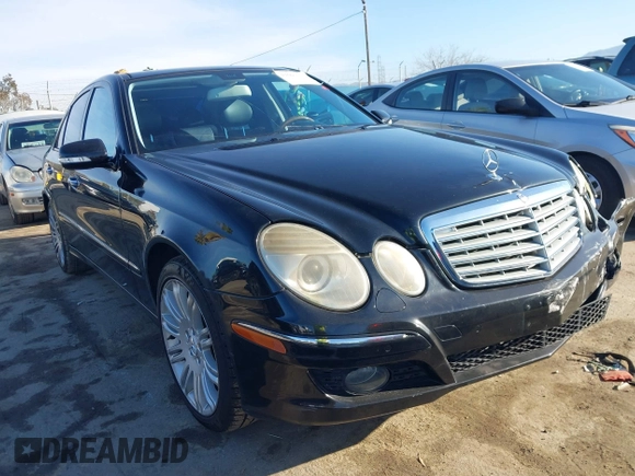2007 Mercedes-Benz E-Class 3.5L with VIN WDBUF56X97B132401, listed as a IAAI auction lot 41601945 with 174,896 mi miles. Bid and sale history available at carsss.com. Image 1.
