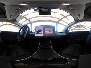 2018 Tesla Model 3 Long Range Battery z VIN 5YJ3E1EA6JF041970, wystawiony jako IAAI lot #42224514 z przebiegiem 79 744 mil mil oraz . Historia ofert i sprzedaży dostępna na DreamBid. Obrazek 18.