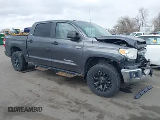 2016 Toyota Tundra 4WD Truck SR5 with VIN 5TFDW5F1XGX580291, listed as a IAAI auction lot 41567071 with 115,360 mi miles. Bid and sale history available at carsss.com. Image 1.