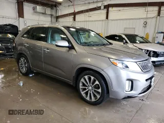 2014 Kia Sorento SX with VIN 5XYKW4A77EG492229, listed as a Copart auction lot 53852435 with 203,390 mi miles and Clean Title. Bid and sale history available at carsss.com. Image 4.