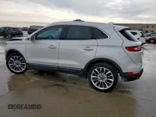 2017 Lincoln MKC Reserve with VIN 5LMCJ3C95HUL71240, listed as a Copart auction lot 60345115 with 101,711 mi miles and Salvage title. Bid and sale history available at DreamBid. Image 2.